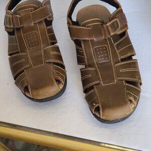 Men's sandals by Thom McCann. Like New